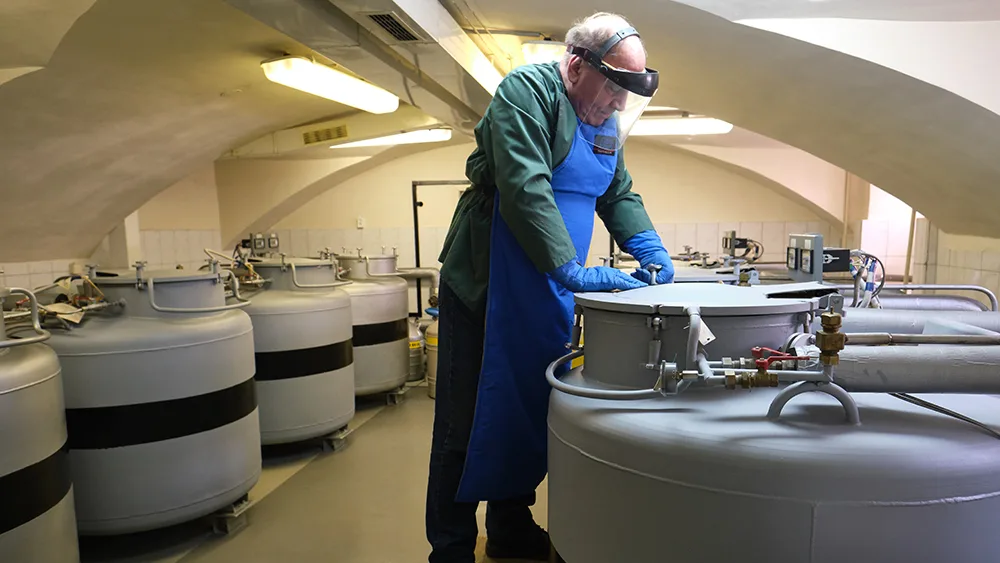cryo storage, cold storage, sample storage, physics research, science research