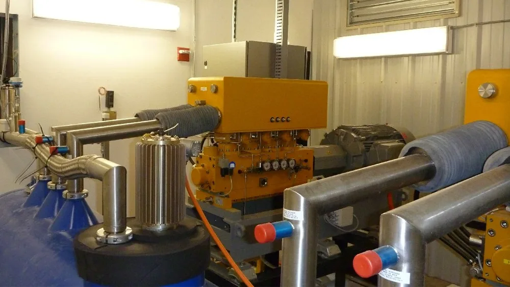 Georgia Tech HPEPL Lab, USA; cryogenic cooling; shield cooling; space chamber; helium circulation; liquid nitrogen cooling; subcooled liquid nitrogen